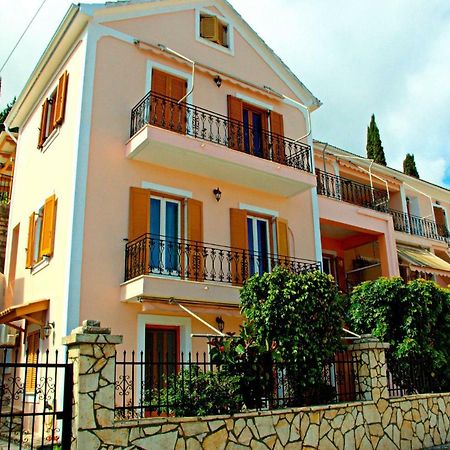 Korona Apartments Ваті Екстер'єр фото
