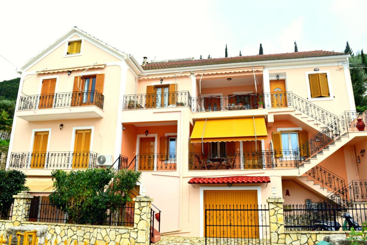 Korona Apartments Ваті Екстер'єр фото